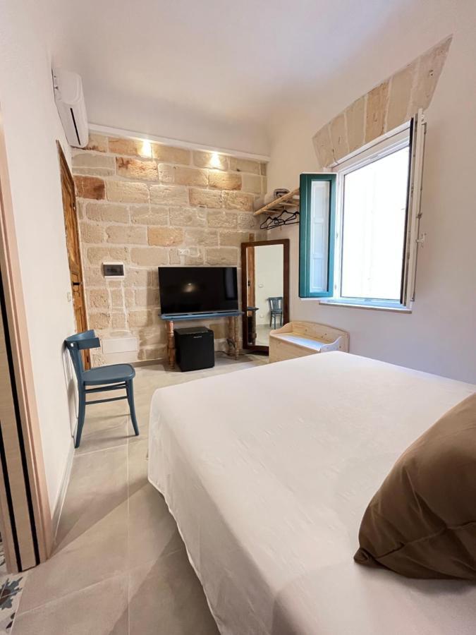 I Mori - Rooms & Apartment Trapani Extérieur photo
